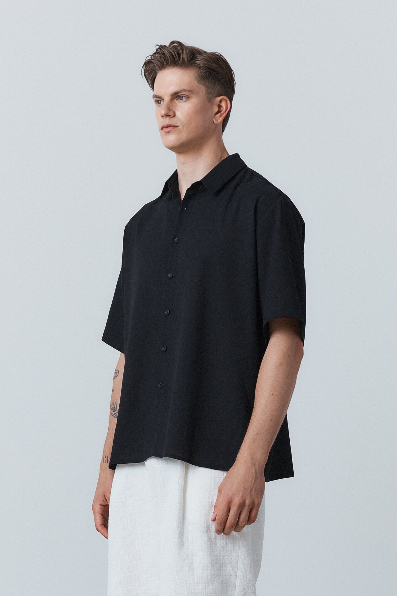 Light Twill Semi-Oversized Shirt Black