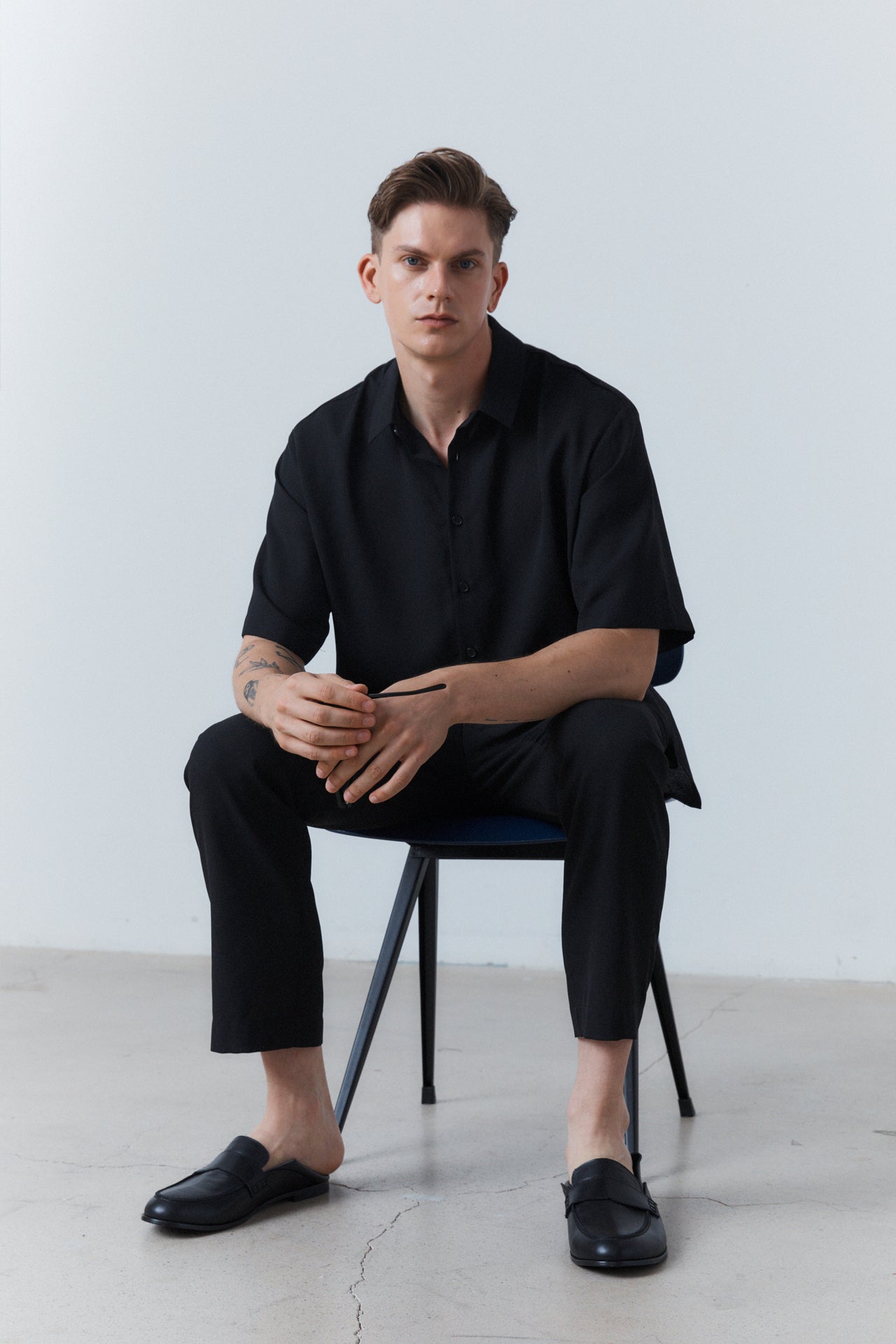 Light Twill Semi-Oversized Shirt Black