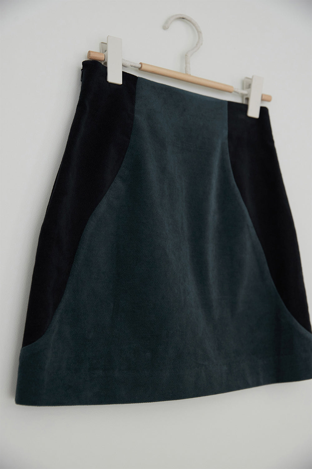 MILKY Cotton Velvet Coloring Miniskirt Teal