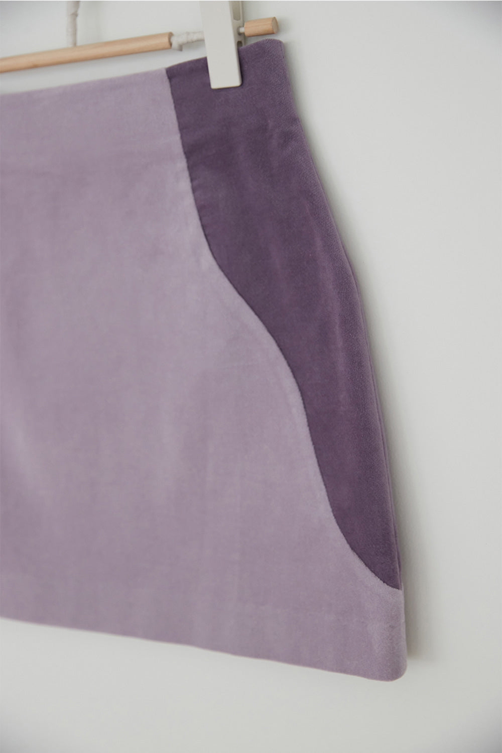 MILKY Cotton Velvet Coloring Miniskirt Purple